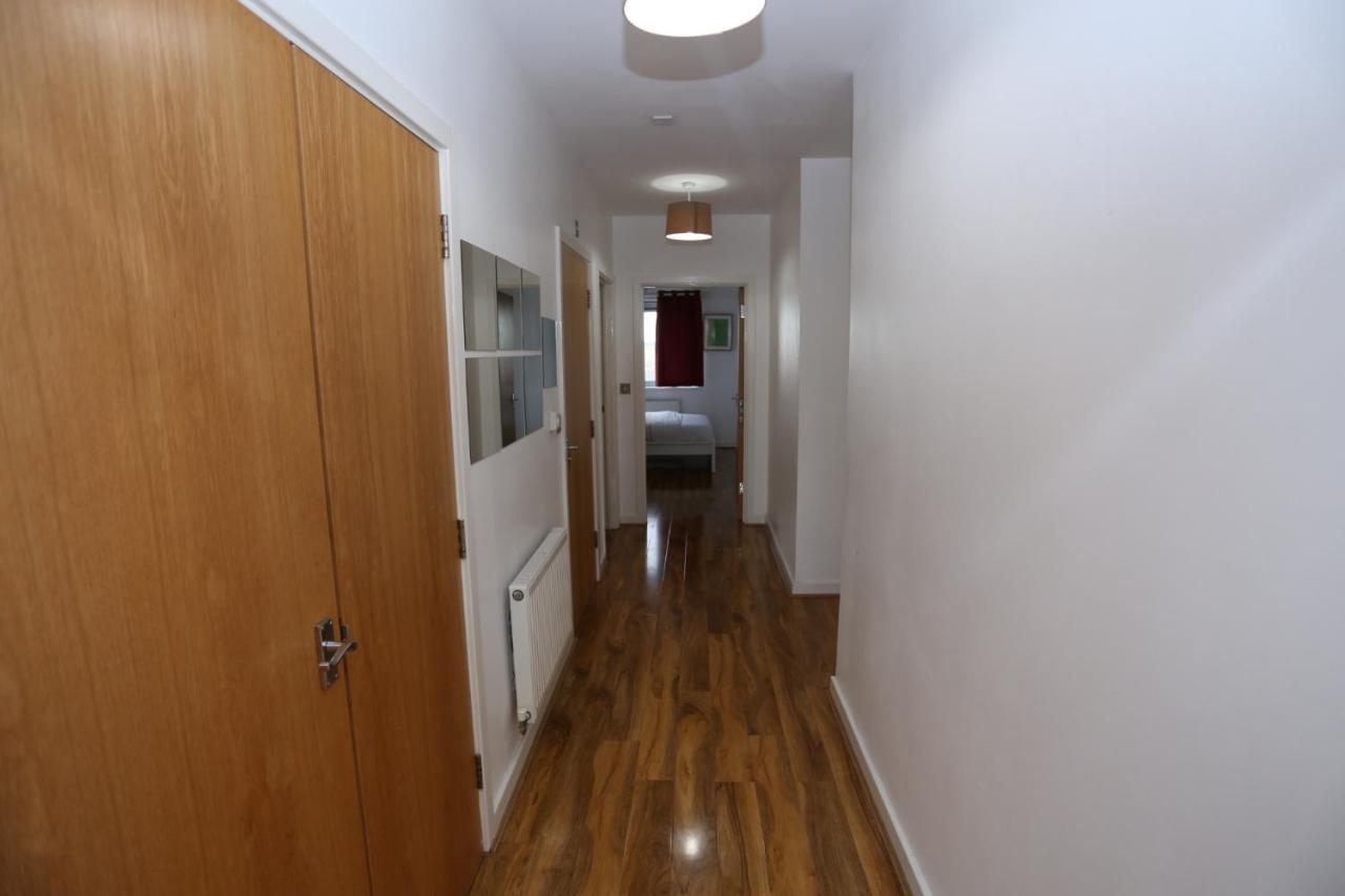 Lovely 2 Bed 2 Toilet Hill House River View Apartment Londra Exterior foto